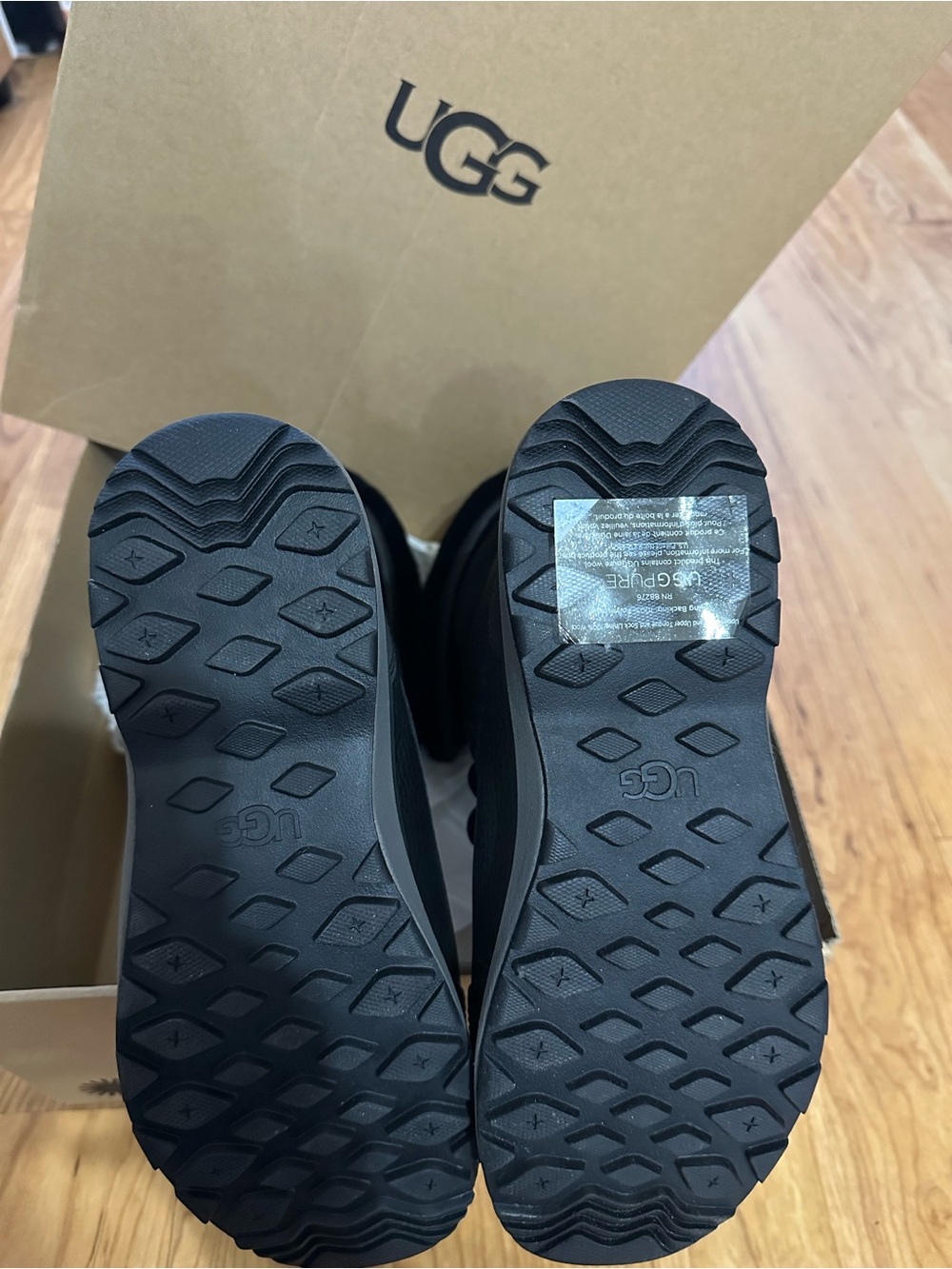 NWT- UGG- ADIRONDACK TALL III Tall Black Lace-Up Winter Boots! Super warm & cozy - Picture 6 of 6